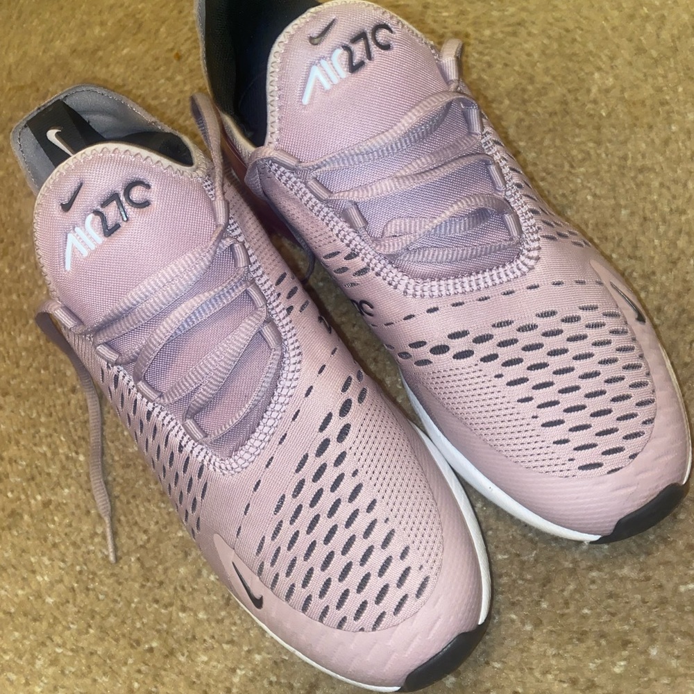 Women air max 270 worn 2x